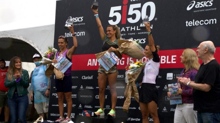 Malena Galmarini entregó los premios IronMan 5150 en Tigre